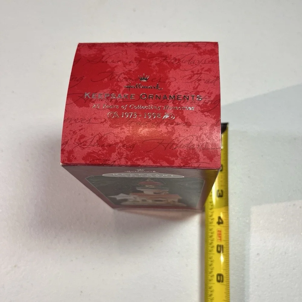 Hallmark Keepsake Ornament Lighthouse Greetings No. 2 1998 Flashing Light‎